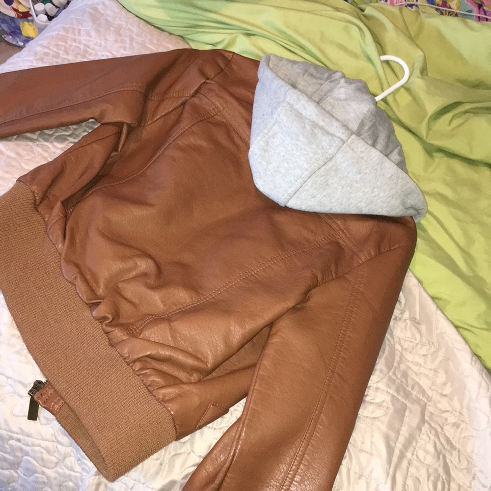 Jacket - Picture 3 of 4